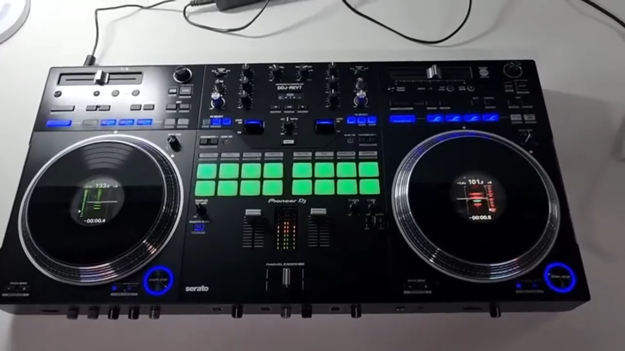 Pioneer DJ DDJ-REV5 – Review & Test 2024